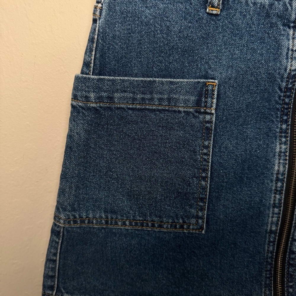 TOPSHOP Moto Zipper Denim Patch Pocket Mini Skirt - Picture 9 of 16